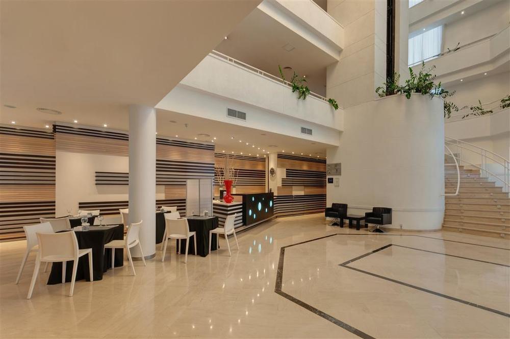 Hotel Ceuta Puerta De Africa Интерьер фото